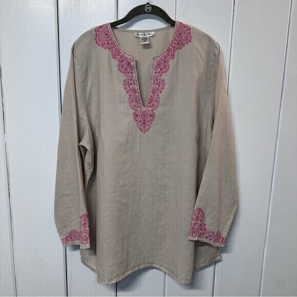 Susan Bristol Tops - Susan‎ Bristol Women’s Tunic w/Embroidered Beaded details, Size 2X, Beige